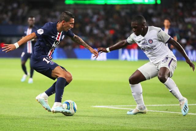 巴恩斯21+12+12猛龙克步行者 尼克斯险胜活塞