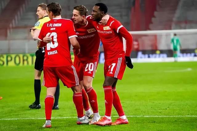 意甲-小图拉姆破门巴雷拉建功 国米3-1帕尔马