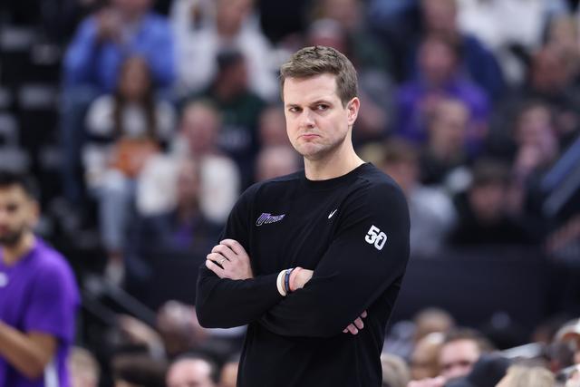 意甲-萨沃纳破门图拉姆造乌龙 尤文2-0乌迪内斯