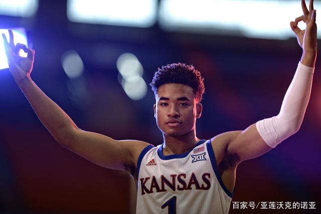 西蒙斯从背伤中完全康复 将无限制参加训练营